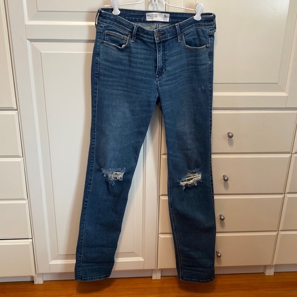Abercrombie & Fitch straight mid rise jeans size 8R - Picture 1 of 10